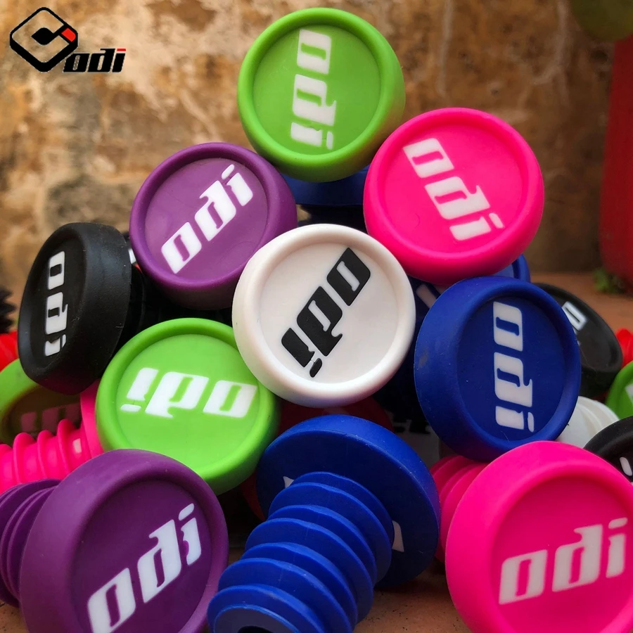 2 個 ODI バーエンドプラグ滑り止めハンドルバーエンドキ - Mountain Biking Hat のレビューと価格