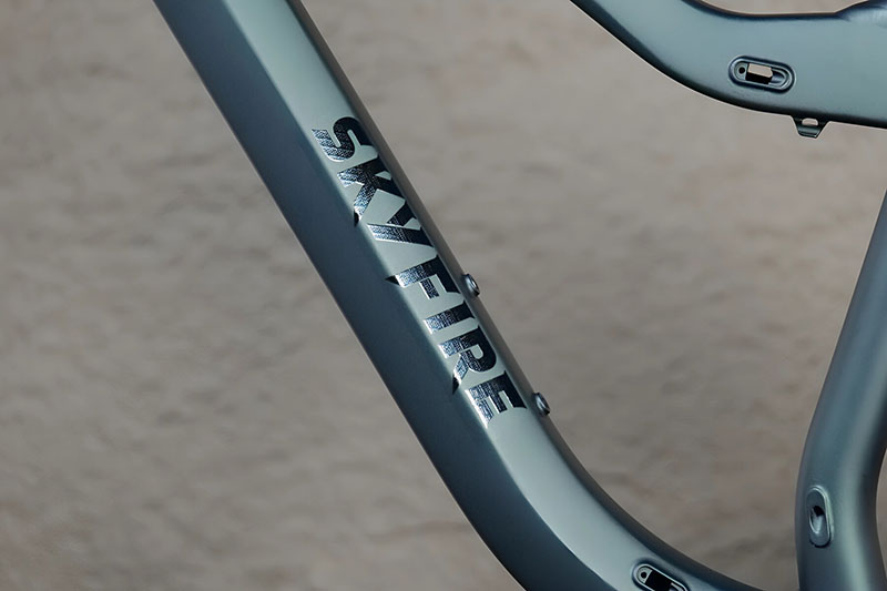 レーストラックアルミバイクフレーム、合金スルーアクスル、マウ - Mountain Biking In The Uk のレビューと価格